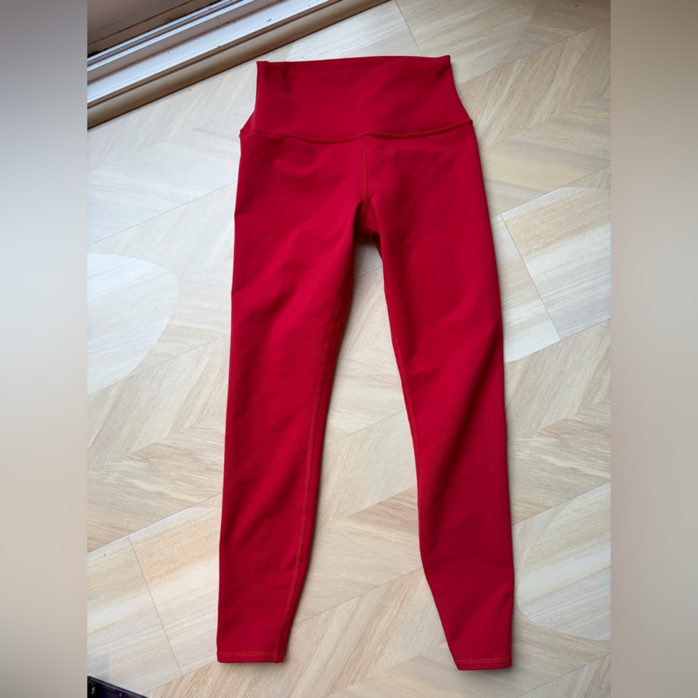 ALO Yoga High-Waist Leggings in Red
